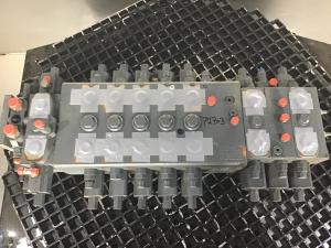 Liebherr Bloque de válvulas